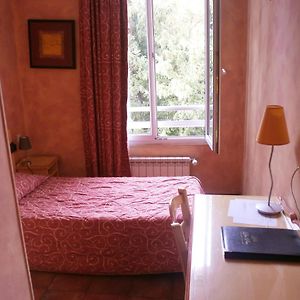 Standard Room with 1 Single Bed